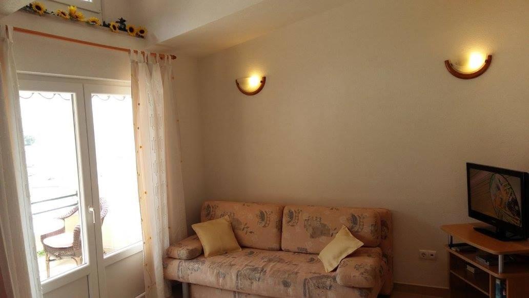 Apartmani Kontic Baška Voda Екстериор снимка