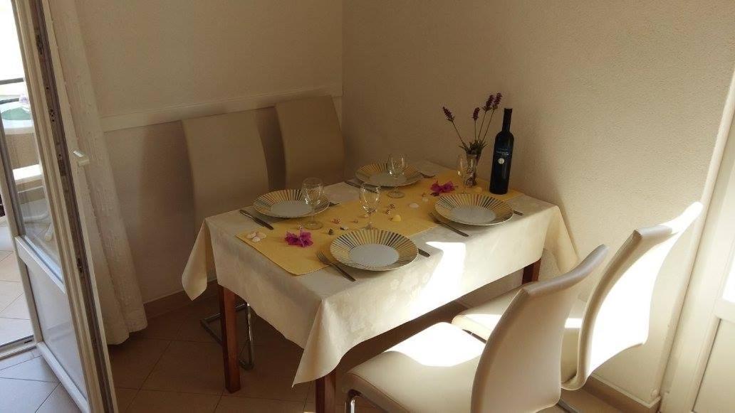 Apartmani Kontic Baška Voda Екстериор снимка